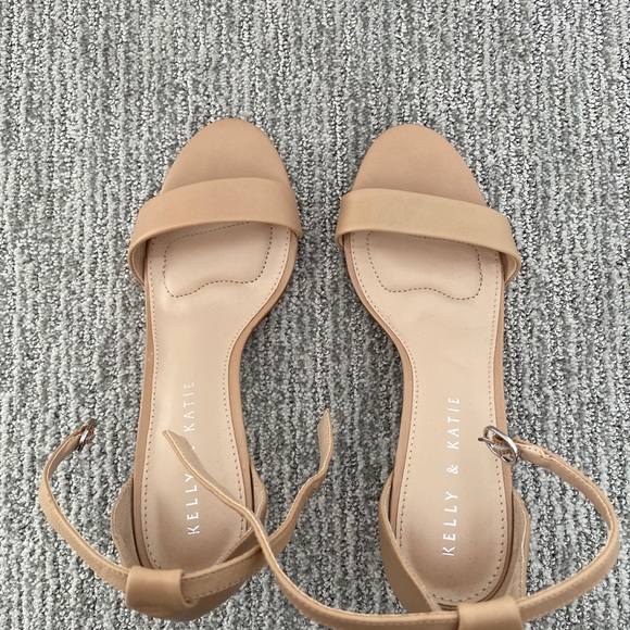 Kelly and Katie high heel nude shoes - Picture 3 of 4